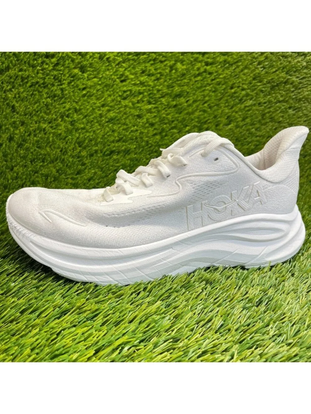 Hoka One One Clifton 10 Womens Size 9.5 White Athletic Running Shoes Sneakers